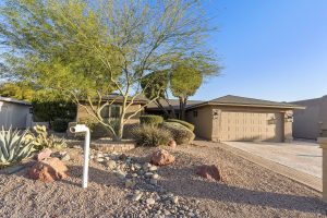 Welcome home to 25637 S Beech Creek Dr. 