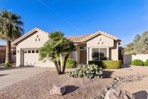 Welcome home to 25208 S Pinewood Dr.